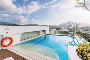 2BR Close to Beach  Pool Views C256