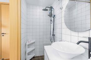 2BR Close to Beach  Pool Views C256