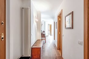 Charming Apartment Close to Cableway