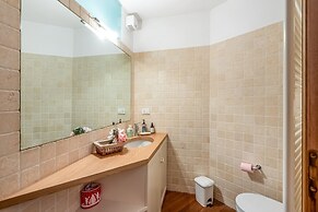 Charming Apartment Close to Cableway