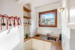 Charming Apartment Close to Cableway