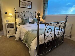 Wardenlea Holiday Home