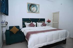 Shri Dham Hotel And Resort