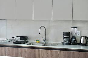 Seis Residences