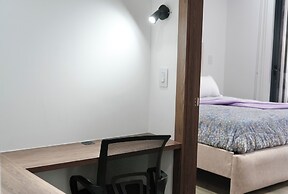 Seis Residences