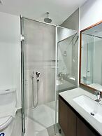 Seis Residences