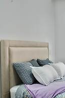 Seis Residences