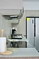 Seis Residences