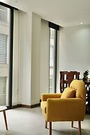 Seis Residences
