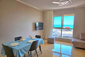 Sea View Apartment in Durres Beach 100