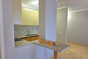 Sea View Apartment in Durres Beach 100
