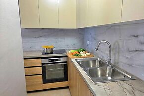 Sea View Apartment in Durres Beach 100