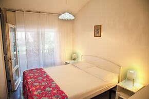 Townhouse With Garden and Easy Beach Access