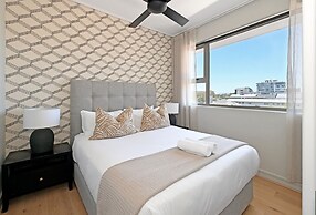Quiet 2-bed Green Point Retreat Rooftop Pool
