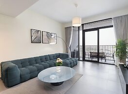 Vogue | Creek Edge Creek Harbor Waterfront Living