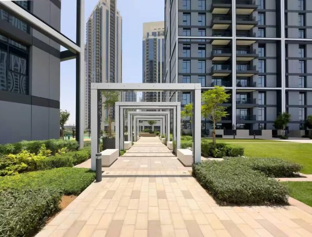 Vogue | Creek Edge Creek Harbor Waterfront Living