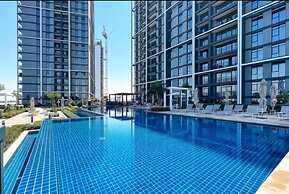 Vogue | Creek Edge Creek Harbor Waterfront Living