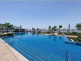 Vogue | Creek Edge Creek Harbor Waterfront Living