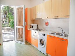 Modern Accommodation With a Lovely Patio