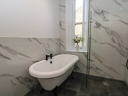 The Penthouse at 86