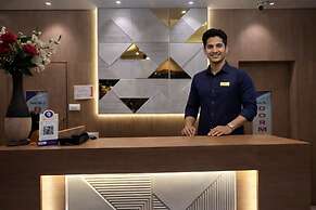 Relax Kurla Dormitory