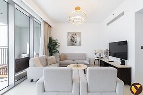 Vogue | Icon Bay Creek Harbour | Waterfront Living