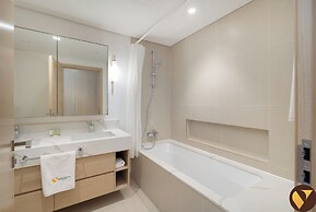 Vogue | Icon Bay Creek Harbour | Waterfront Living