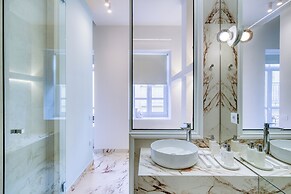 Nalia Suites