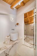 Nalia Suites