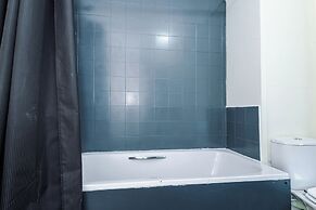 Modern 1 Bed - Close to City Centre