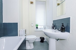 Modern 1 Bed - Close to City Centre