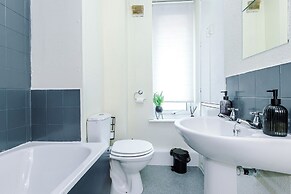 Modern 1 Bed - Close to City Centre