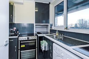 Modern 1 Bed - Close to City Centre