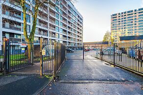 Modern 1 Bed - Close to City Centre
