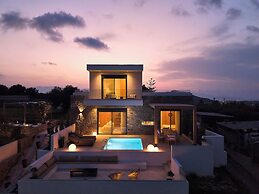 POLYTELIA | Luxury Living