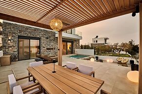 POLYTELIA | Luxury Living
