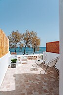 Beach Houses Santorini