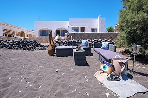 Beach Houses Santorini