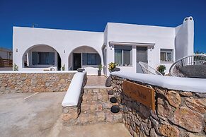 Beach Houses Santorini
