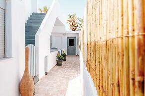 Beach Houses Santorini