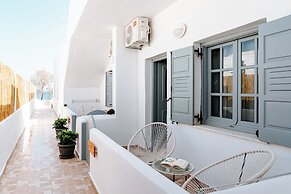 Beach Houses Santorini
