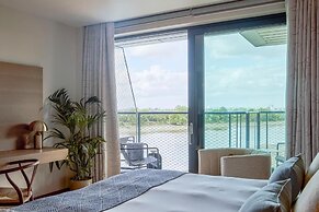 Fulham Pier Hotel
