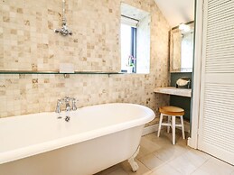 The Talkhouse Cottage