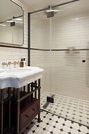 Bertrand's Townhouse