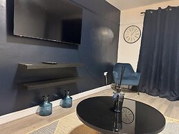 Corporate 3bedroom home with parking