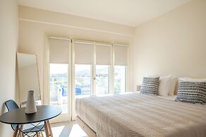Apeiron Akrotiri by Apeiron Hotels