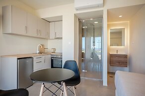 Apeiron Akrotiri by Apeiron Hotels