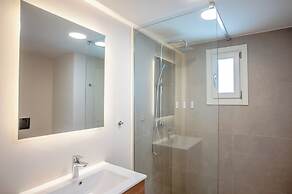 Apeiron Akrotiri by Apeiron Hotels