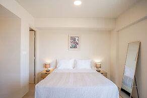 Apeiron Akrotiri by Apeiron Hotels
