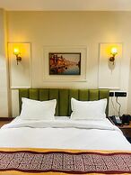 HOTEL SUPREME INN